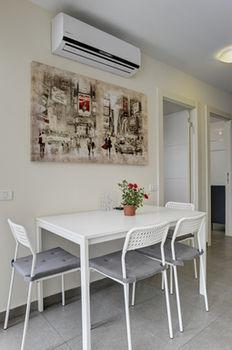 Dinami Apartment